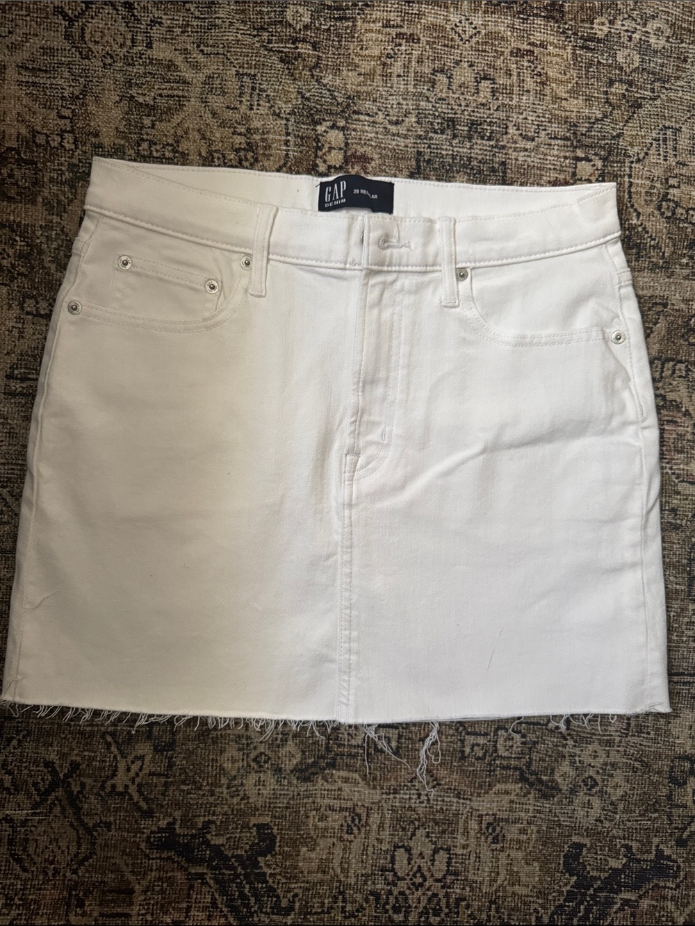 GAP White Raw-Hem Denim Mini Skirt